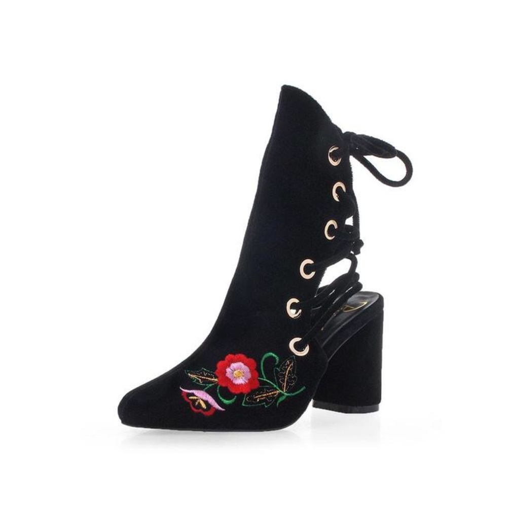 Privileged Shoes “Horton” Booties